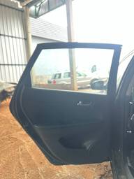 Porta Traseira Esquerda Hyundai i30 Hatch 2010 2011 a 2012