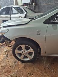 Paralama Esquerdo Corolla 2009 a 2014 C/ Pisca