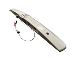 MOLDURA TAMPA TRASEIRA VERSA 2012 2013 A 2020