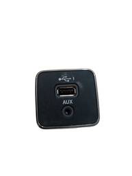Entrada Usb Auxiliar Fiat Strada 2020 A 2024 2025 1002658960