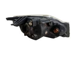 FAROL ESQUERDO ECOSPORT 2008 A 2012 DETALHE 