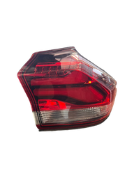 Lanterna Traseira Direita Tracker 2020 a 2025 (canto) C/Led