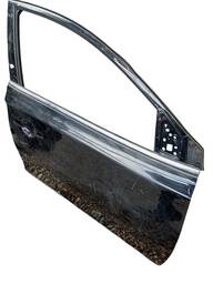 PORTA DIANTEIRA DIREITA SENTRA 2014 2015 A 2020