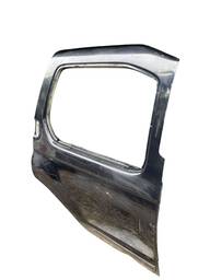 PORTA TRASEIRA DIREITA XTERRA 2003 2004 A 2008