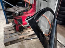 PORTA DIANTEIRA DIREITA COROLLA 2009 A 2014 PRETO C/ DETALHE