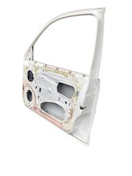 PORTA DIANTEIRA DIREITA CORSA / CLASSIC 1996 1997 A 2016