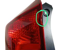 LANTERNA TRASEIRA ESQUERDA FIT 2015 A 2021 (CANTO) C/DETALHE