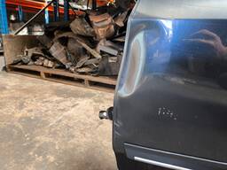 PORTA TRASEIRA ESQUERDA CIVIC G10 2017 A 2021 AZUL DETALHE