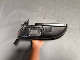 RETROVISOR DIR TUCSON 2009 A 12 PRETO C/PISCA 7PINOS DETALHE