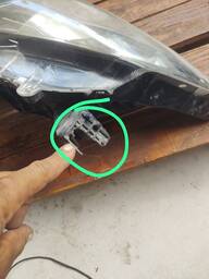 Farol Esquerdo Civic G9  2012 2013 a 2016 detalhe 