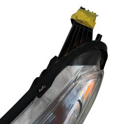 FAROL ESQUERDO KA 2015 2016 A 2018 C/DETALHE 