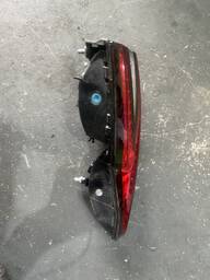 LANTERNA TAMPA TRASEIRA LE FIAT ARGO 2017-23 49450748