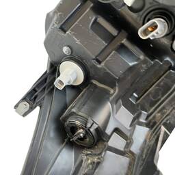 FAROL DIREITO ONIX PRISMA 2016 A 2020 C/DETALHE