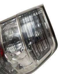 LANTERNA C/DETALHE TRASEIRA DIREITA PAJERO FULL 2008 A 2020