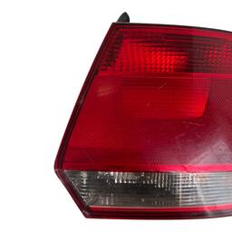 LANTERNA TRASEIRA DIREITA GOL G6