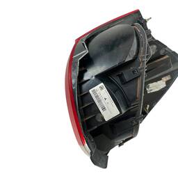 LANTERNA TRASEIRA ESQUERDA MOBI 2017/