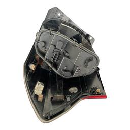 LANTERNA TRASEIRA ESQUERDA MOBI 2017/