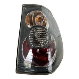 LANTERNA TRASEIRA DIREITA PAJERO TR4 2010 2011 A 2015