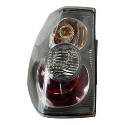 LANTERNA TRASEIRA ESQUERDA PAJERO TR4 2010 2011 A 2015