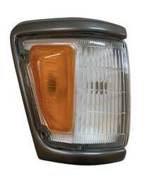 Lanterna Dianteira Direita Hilux 4x4 93 Até 2001
