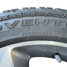 JOGO RODAS 20 PNEUS GT RADIAL 265/50 ORIGINAL JEEP