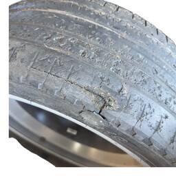 JOGO RODAS 19 PNEUS 235/45 ORIGINAL JEEP