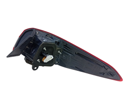 LANTERNA TRASEIRA ESQUERDA YARIS SEDAN 2019/ (LED) FUME