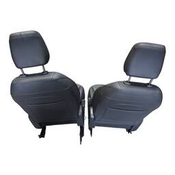 PAR BANCOS DIANTEIROS ORIGINAL JEEP COMPASS 2026 COM 450KM