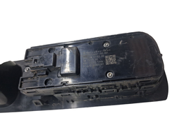 MOLDURA BOTÃO DIANTEIRO ESQUERDO SPRINTER 2020