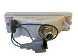 LANTERNA LADO DIREITO PARA-CHOQUE NISSAN FRONTIER D22