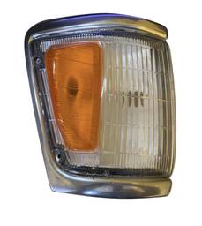 PISCA DIREITO HILUX 4X4 93 94 95 A 01 CRISTAL AMBAR CROMADO