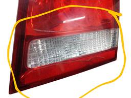 LANTERNA TRASEIRA DIREITA FREEMONT JOURNEY 12/18 COM DETALHE