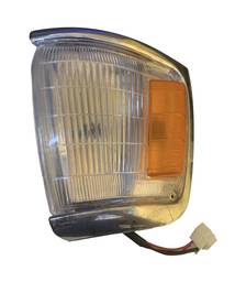 PISCA DIANTEIRO ESQUERDO HILUX 2002 A 2004 SRV CROMADA