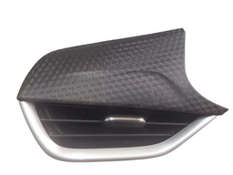 DIFUSOR DE AR ESQUERDO CHEVROLET ONIX 2022 26240858