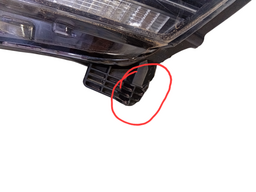 FAROL ESQUERDO FOX SPACE 2015 A 2022 FRISO CROMADO (DETALHE)