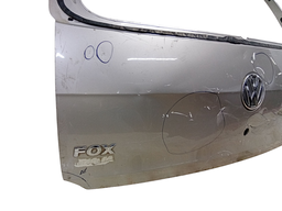 TAMPA TRASEIRA FOX 2010 2011 A 2014 C/DETALHE