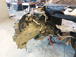 PONTA LONGARINA LADO DIREITO VOLVO XC60 T8 2019 2020 A 2023