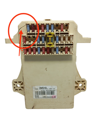 CAIXA FUSIVEL KIA CERATO 1.6 16V 919502H510 (DETALHE)