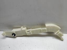 GUIA TRAVA PARA-CHOQUE TRAS DIREITO CAPTIVA 3.6 V6 2008 2017