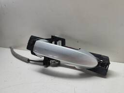 MAÇANETA DIANTEIRA ESQUERDA KA 2015 A 2020 