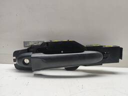 MAÇANETA DIANTEIRA ESQUERDA MARCH 2013 A 2018 