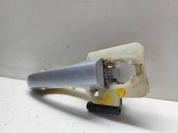 MAÇANETA DIANTEIRA ESQUERDA I30 2009 A 2012 DETALHE