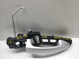 MAÇANETA DIANTEIRA ESQUERDA FORD KA 2012 A 2020 DETALHE