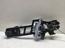 MAÇANETA DIANTEIRA ESQUERDA FORD KA 2012 A 2020 DETALHE