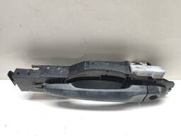 MAÇANETA DIANTEIRA ESQUERDA MARCH 2017 A 2021