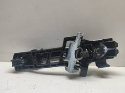 MAÇANETA DIANTEIRA ESQUERDA KA 2012 A 2020 DETALHE