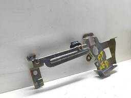 SUPORTE MAÇANETA DIANTEIRA ESQUERDA FIT 2004 A 2008