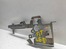 SUPORTE MAÇANETA DIANTEIRA ESQUERDA FIT 2004 A 2008