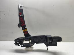 SUPORTE MAÇANETA LADO ESQUERDO FUSION 2006 A 2009