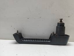 MAÇANETA TRASEIRA DIREITA UNO 1985 A 2004